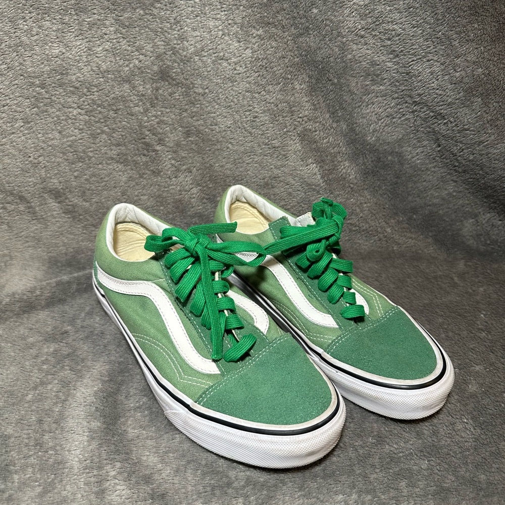 Green and White Sneakers Vans Suede